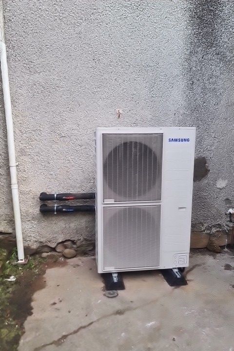 Samsung air source heat pump outdoor unit